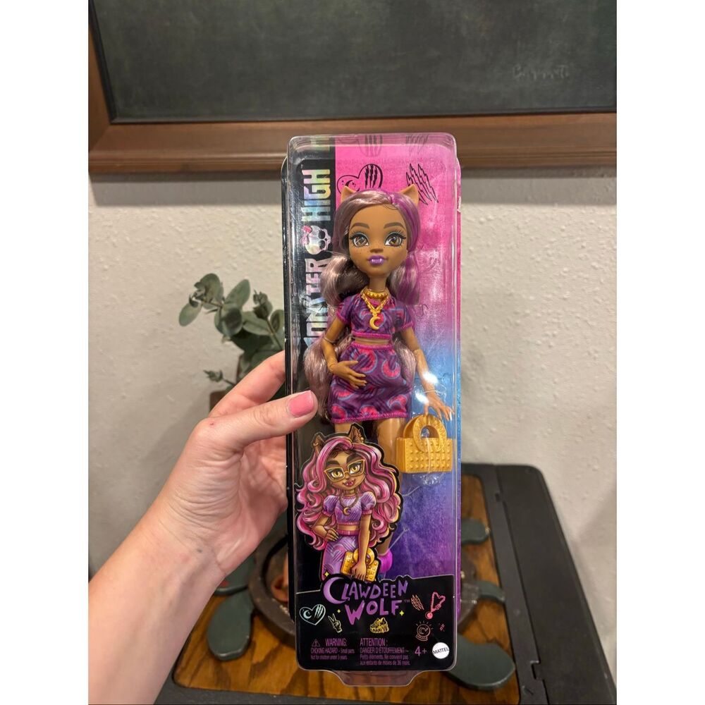 Monster High Clawdeen Wolf Doll Articulated Mattel 2022 New